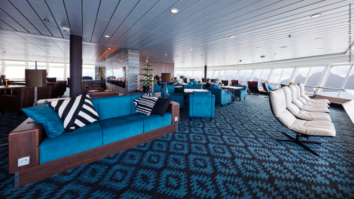 MS Nordkapp - Explorer Lounge and Panorama Bar