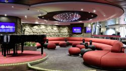 MSC Splendida - The Aft Lounge
