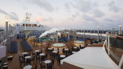 Norwegian Dawn - Pooldeck