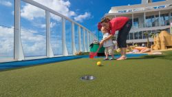 Harmony of the Seas - Minigolf